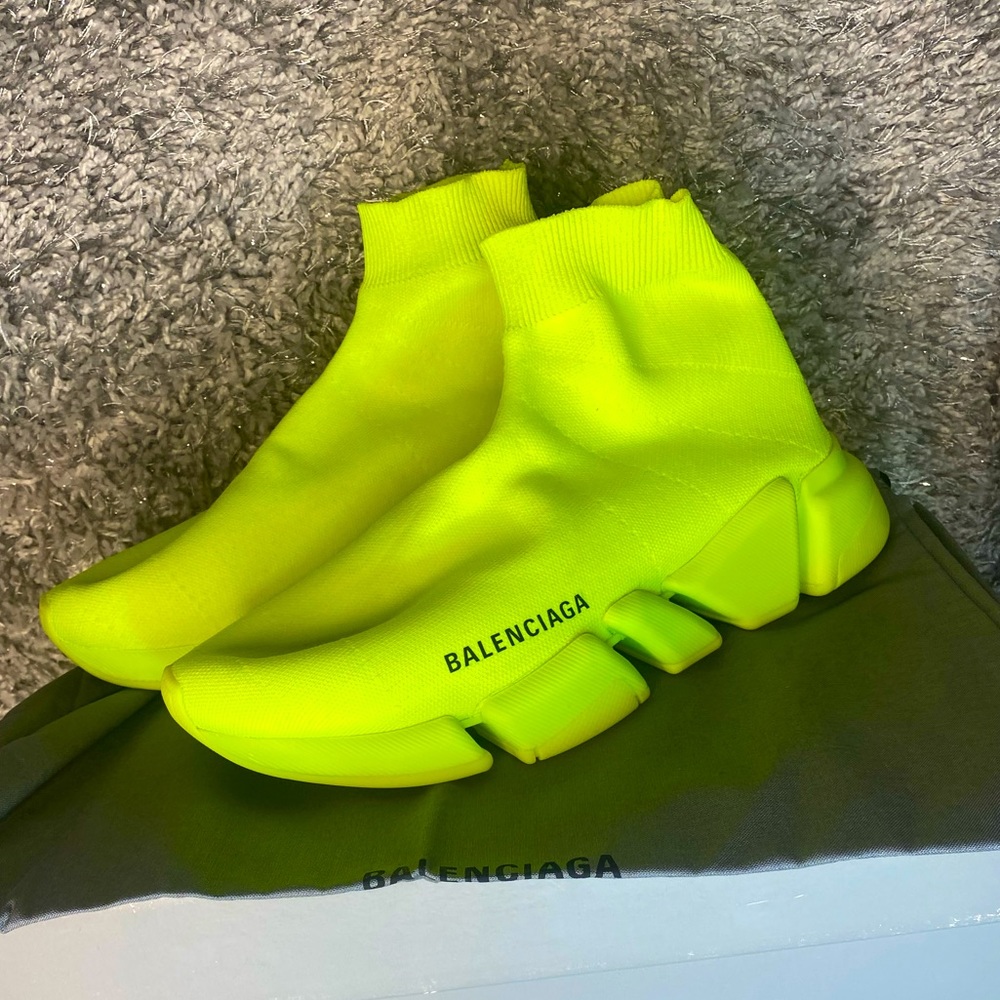 BALENCIAGA SPEED RUNNER 2.0 SNEAKER IN FLUO YELLOW